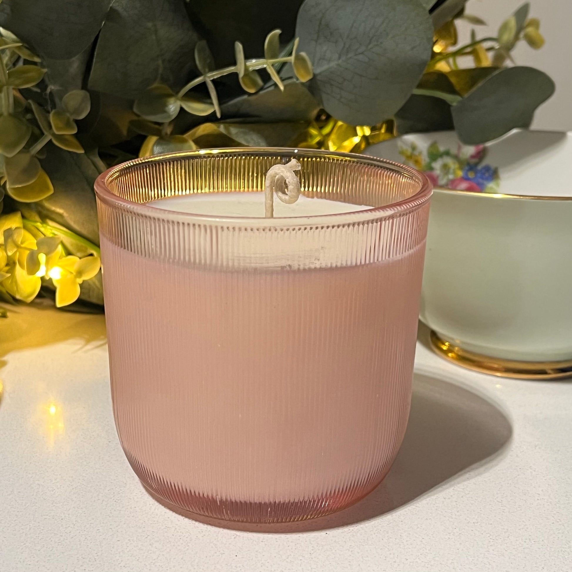 Soft Whisper - LUXURY CANDLE - Home-away.co.uk