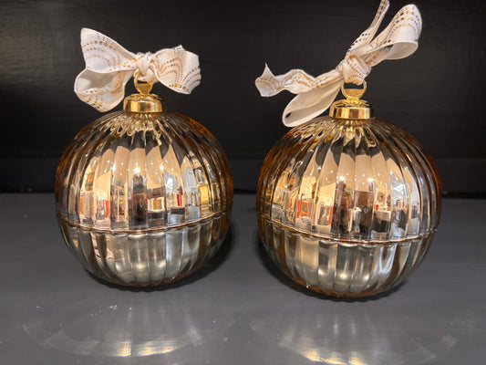 Silver Glass Christmas Bauble Candle – EcoSoy Wax, Gift-Boxed