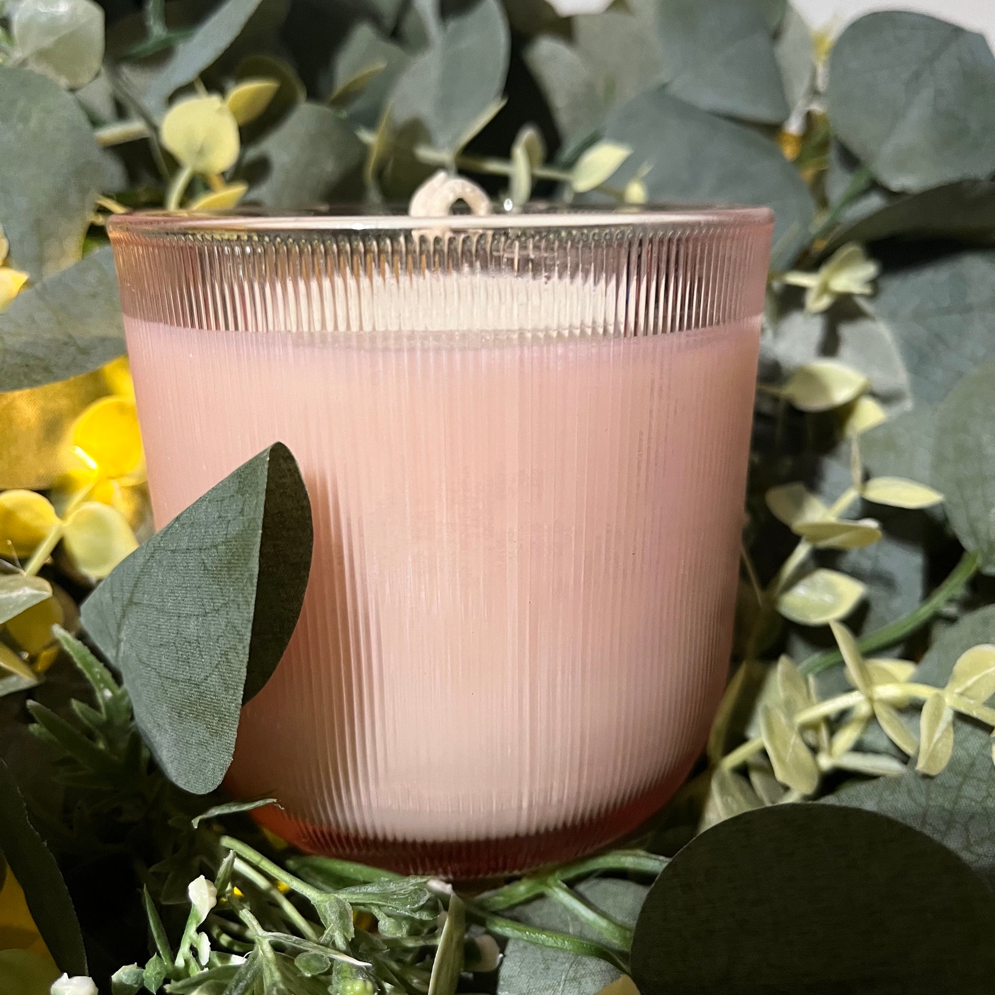 Soft Whisper - LUXURY CANDLE - Home-away.co.uk